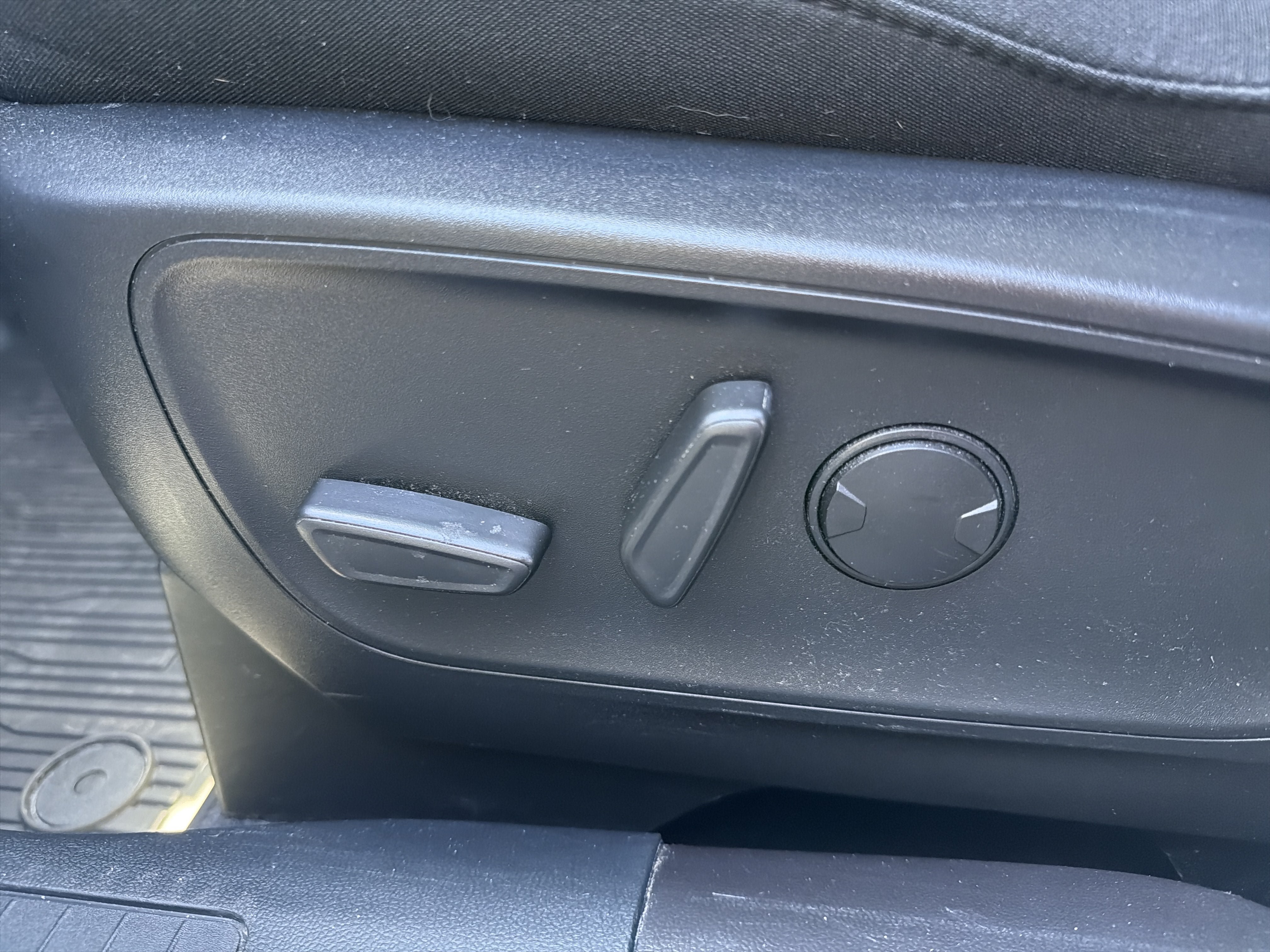 Used 2023 Ford Escape Active AWD/4WD image 10