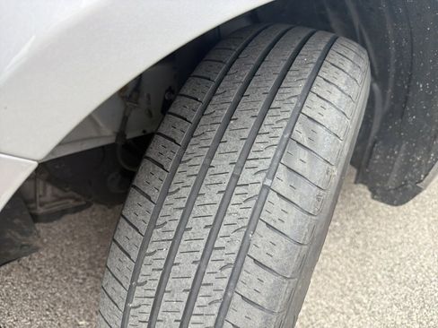 Used 2019 Dodge Journey SE image 12