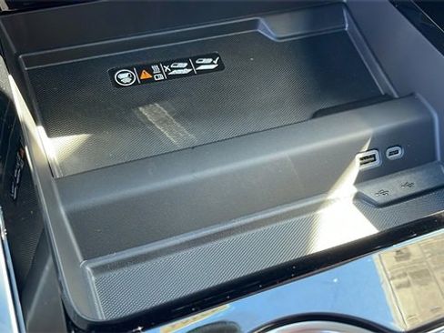 New 2026 Chevrolet Suburban Premier w/ Sun And Tow Package image 17