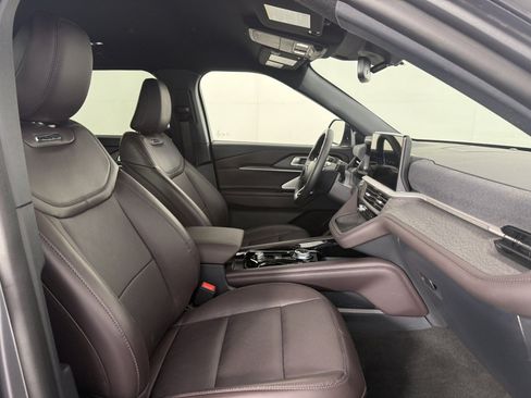 Certified 2026 Ford Explorer Platinum AWD/4WD image 10