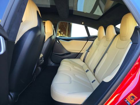 Used 2016 Tesla Model S P90D AWD/4WD image 28