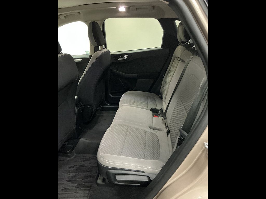 Used 2020 Ford Escape SE FWD image 20