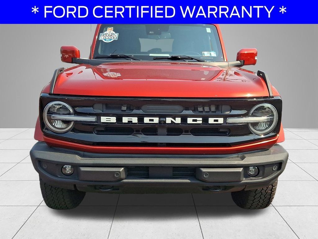 Used 2022 Ford Bronco Outer Banks AWD/4WD image 2