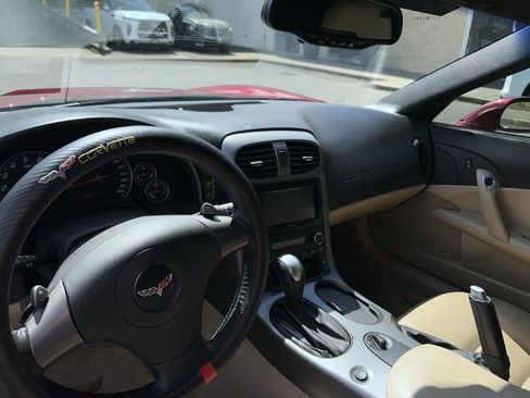 Used 2006 Chevrolet Corvette Coupe w/ Preferred Equipment Group image 42