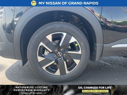 New 2026 Nissan Kicks SV w/ Cold Weather Package AWD/4WD image 10