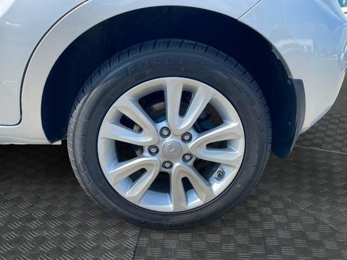 Used 2013 Kia Soul + w/ Audio Pkg FWD image 32
