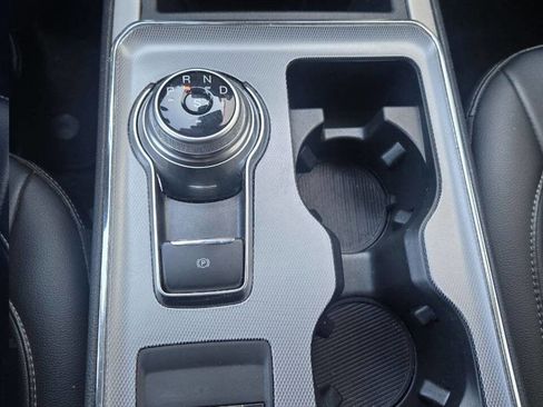 Used 2021 Ford Edge SEL image 12