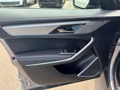 Used 2025 Jaguar F-PACE R-Dynamic S image 17