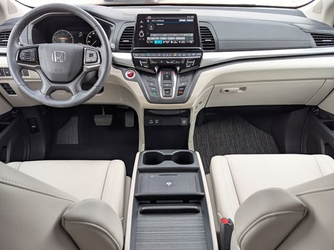 Certified 2025 Honda Odyssey EX-L image 16