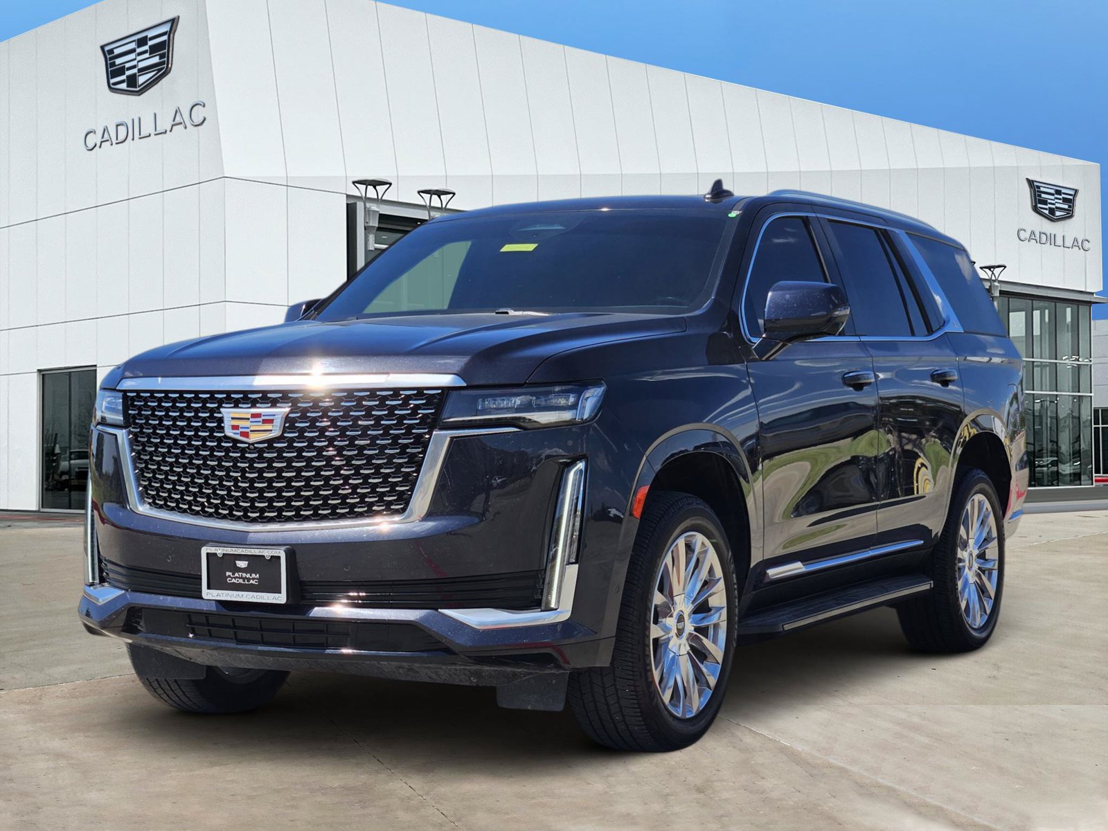 Used 2023 Cadillac Escalade Premium Luxury AWD/4WD image 2
