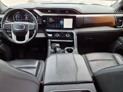 Used 2024 GMC Sierra 1500 Denali w/ Technology Package AWD/4WD image 19