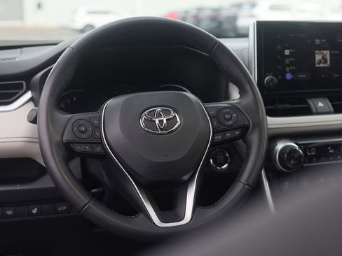 Used 2023 Toyota RAV4 XLE w/ Convenience Package AWD/4WD image 29