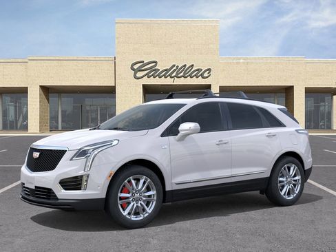 New 2026 Cadillac XT5 Sportv image 2