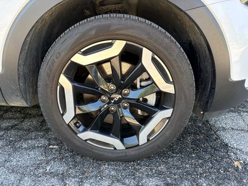 Used 2025 Kia Telluride S AWD/4WD image 10