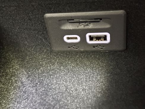 Used 2025 Cadillac XT5 Premium Luxury image 45