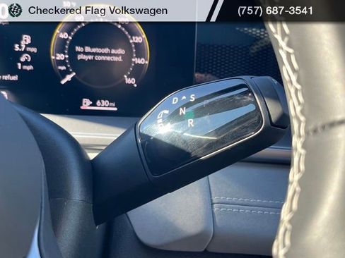 New 2026 Volkswagen Tiguan SE image 38