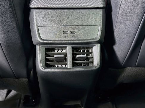 Used 2025 Chevrolet Equinox RS AWD/4WD image 21