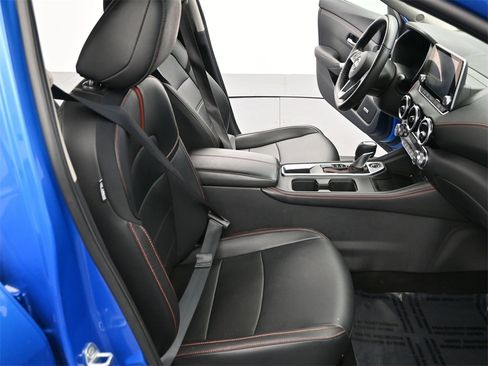 Used 2024 Nissan Sentra SR w/ SR Premium Package image 21