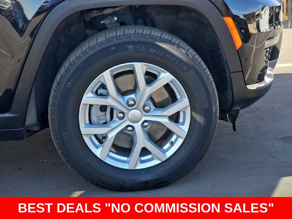 Used 2023 Jeep Grand Cherokee L Limited w/ Luxury Tech Group II AWD/4WD image 41