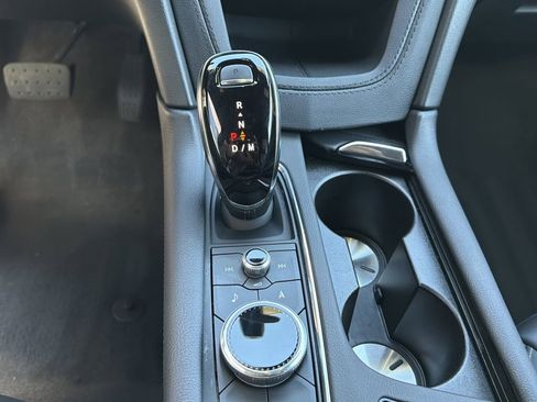 Certified 2025 Cadillac XT6 Premium Luxury image 36