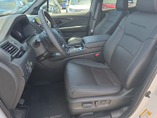 Used 2024 Honda Passport Black Edition image 11