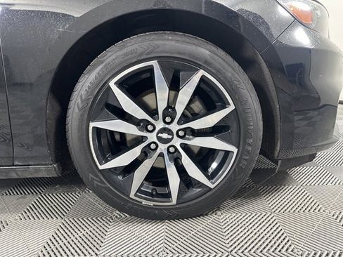 Used 2016 Chevrolet Malibu LT image 8