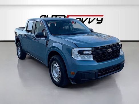 Used 2023 Ford Maverick XL image 1