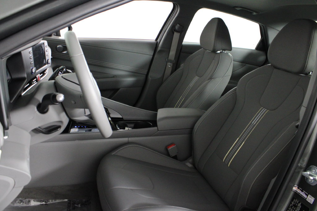 Certified 2026 Hyundai Elantra SEL Sport Premium FWD image 20