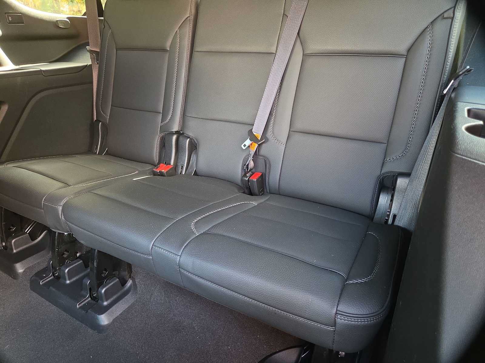 Used 2022 GMC Yukon Denali AWD/4WD image 28