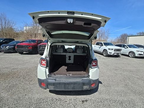 Used 2016 Jeep Renegade Limited w/ Safety & Security Group image 20