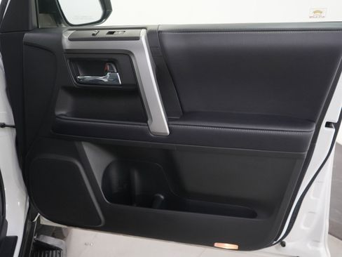 Used 2019 Toyota 4Runner SR5 image 10