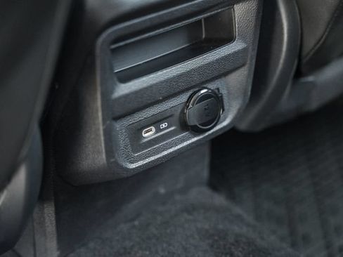 Used 2023 Volkswagen Tiguan SE FWD image 37