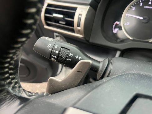 Used 2015 Lexus IS 250 image 12