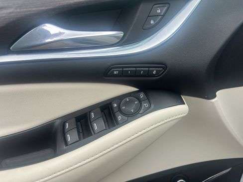 Used 2023 Buick Enclave Avenir w/ Avenir Technology Package image 14