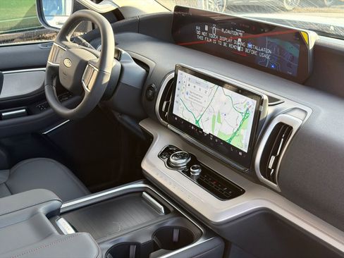 New 2025 Ford Expedition Max Active AWD/4WD image 10
