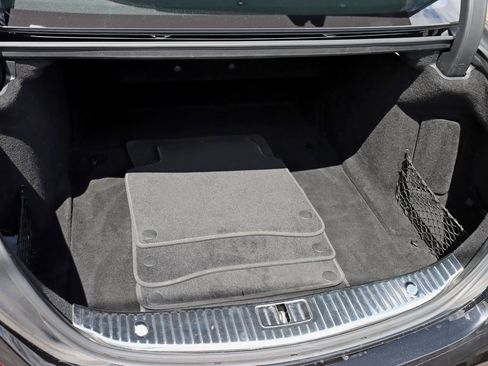 Used 2019 Mercedes-Benz S 560 Sedan image 45