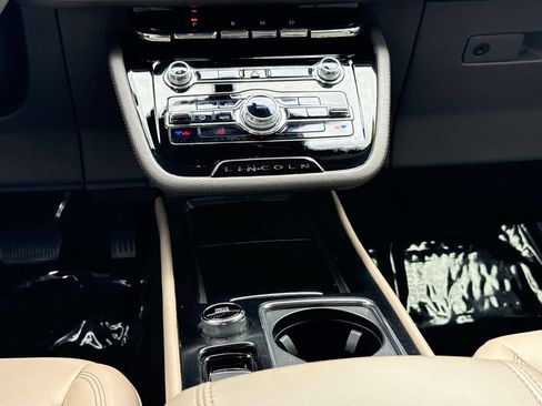 Certified 2022 Lincoln Corsair FWD image 24