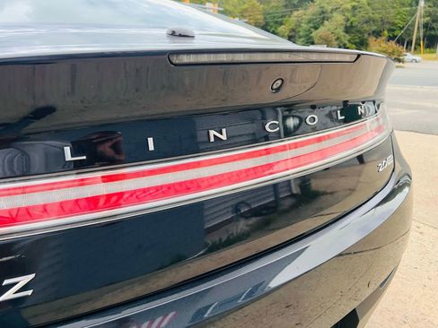 Used 2014 Lincoln MKZ Sedan 4D w/ Equipment Group 102A Reserve image 10