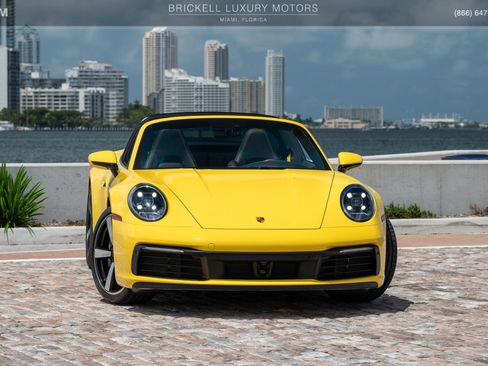 Used 2023 Porsche 911 Targa 4S w/ Premium Package image 3