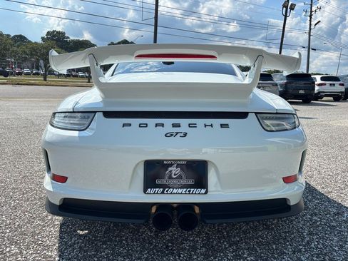 Used 2015 Porsche 911 GT3 RWD image 5