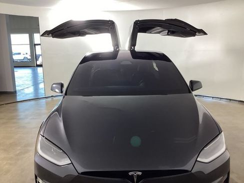 Used 2024 Tesla Model X AWD/4WD image 36