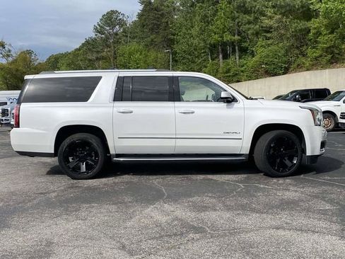 Used 2019 GMC Yukon XL Denali w/ Open Road Package AWD/4WD image 2