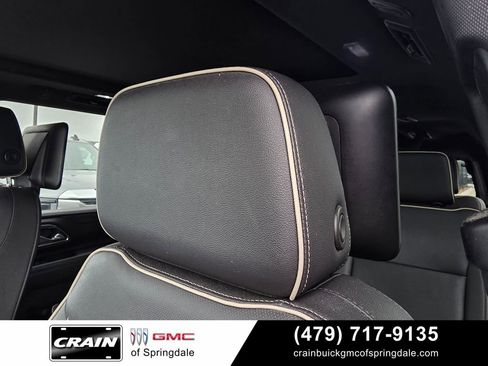 Used 2022 GMC Yukon XL SLT w/ SLT Premium Package AWD/4WD image 21