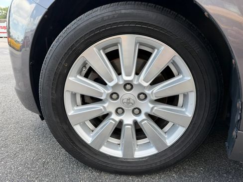 Used 2017 Toyota Sienna AWD image 43