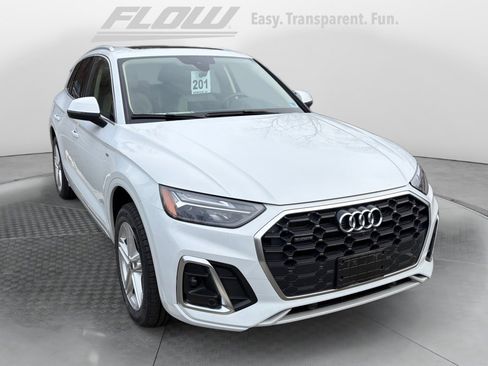Used 2023 Audi Q5 e Premium Plus image 1