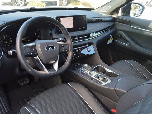 Certified 2026 INFINITI QX60 Autograph w/ Dark Cargo Package image 4