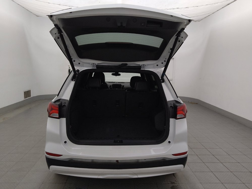Used 2023 Chevrolet Equinox RS w/ RS Leather Package FWD image 29