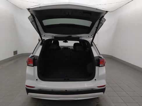 Used 2023 Chevrolet Equinox RS w/ RS Leather Package FWD image 29