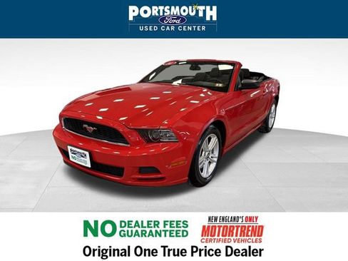 Used 2014 Ford Mustang Convertible image 22