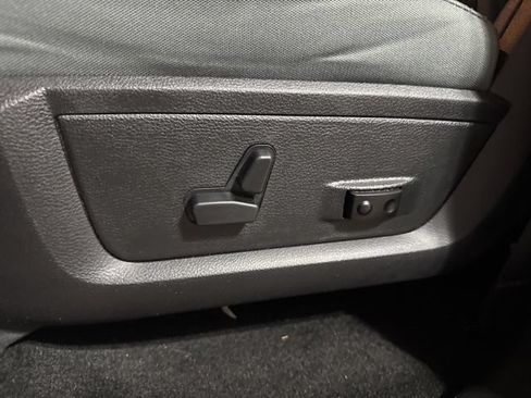 Used 2015 RAM 1500 Big Horn AWD/4WD image 4